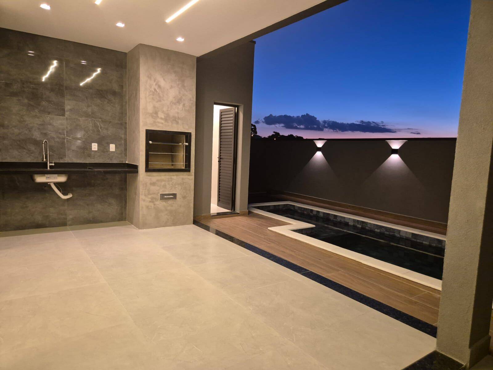 Casa, 3 quartos, 135 m² - Foto 1