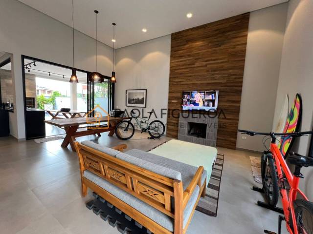 #H-SO205 - Casa em condomínio para Venda em São José dos Campos - SP