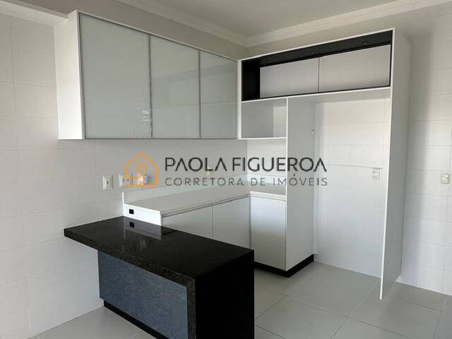 Casa para Venda em São José dos Campos - 2