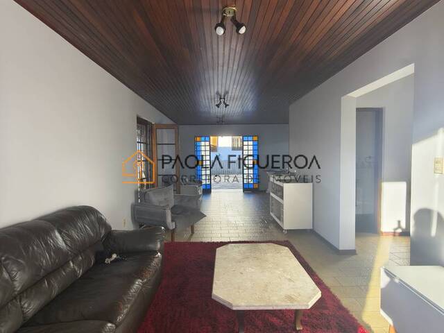 Casa para Venda em São José dos Campos - 2